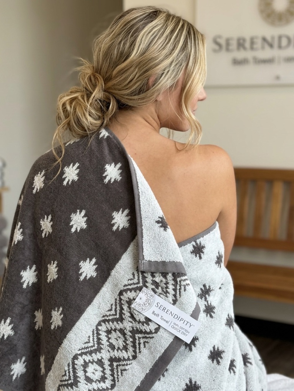 Serendipity Gray & White Decorative Bath Towel Reversible 100% cotton New